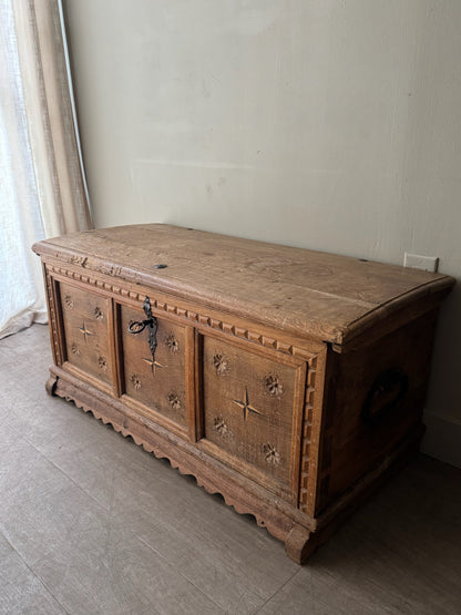 Scandinavian oak chest