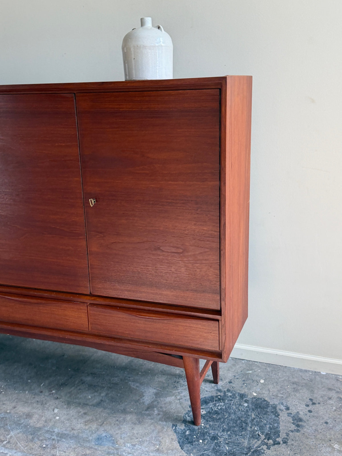 Wappenmobel German teak sideboard