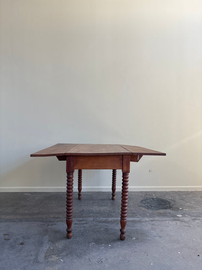 Pine bobbin leg drop leaf table