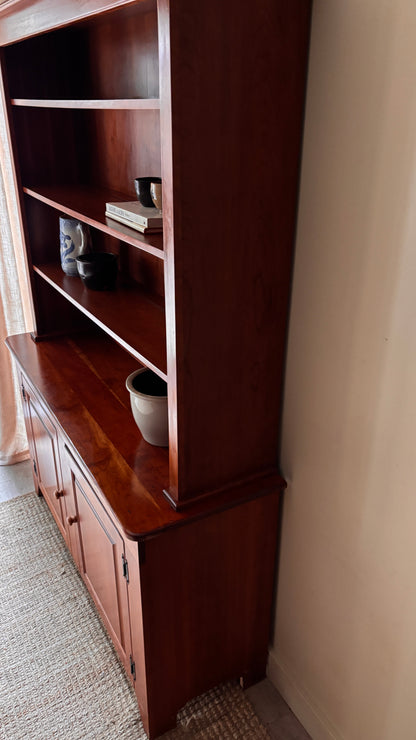 Pine two piece hutch