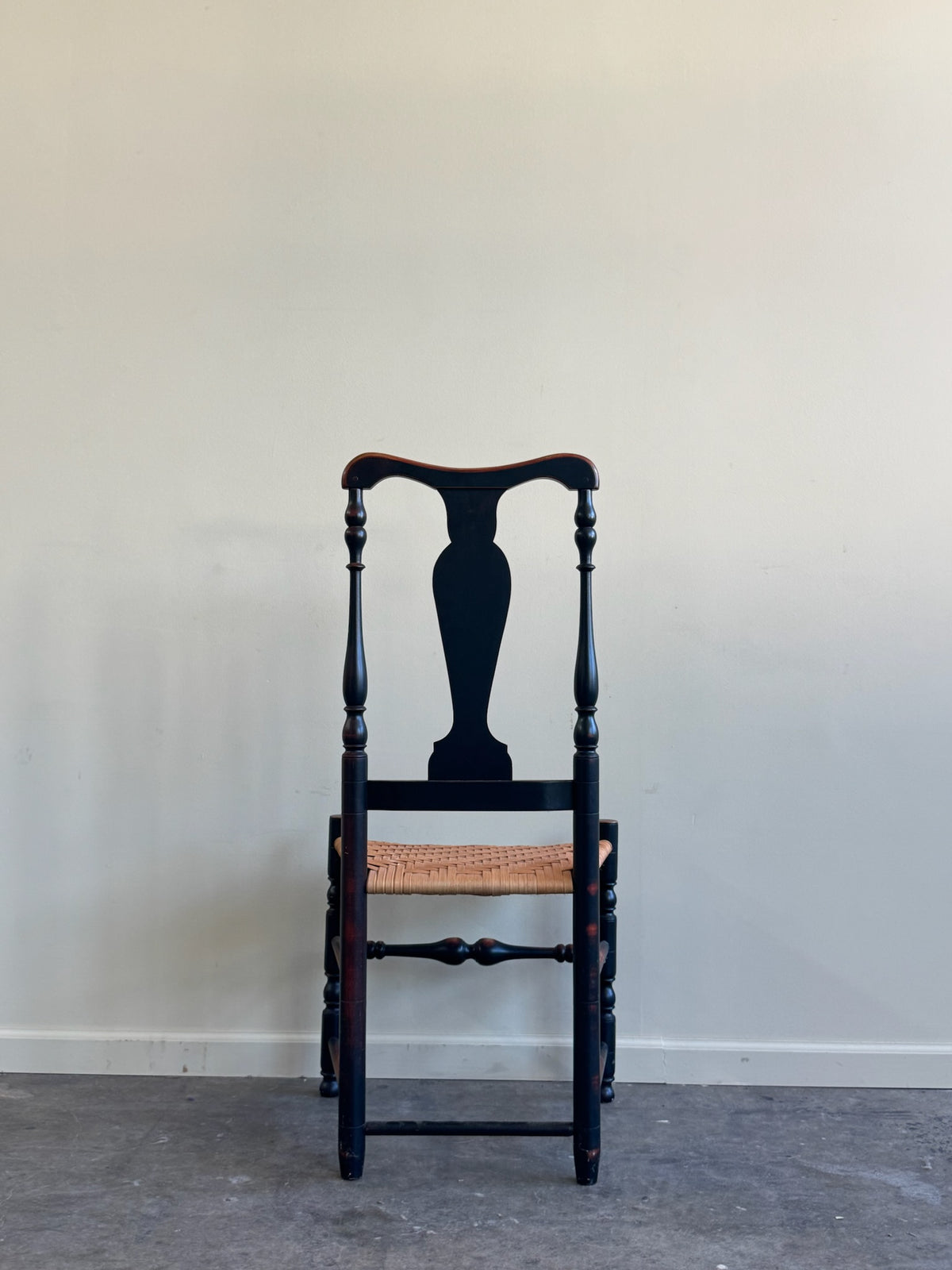 Queen Anne vase-back splint seat chair