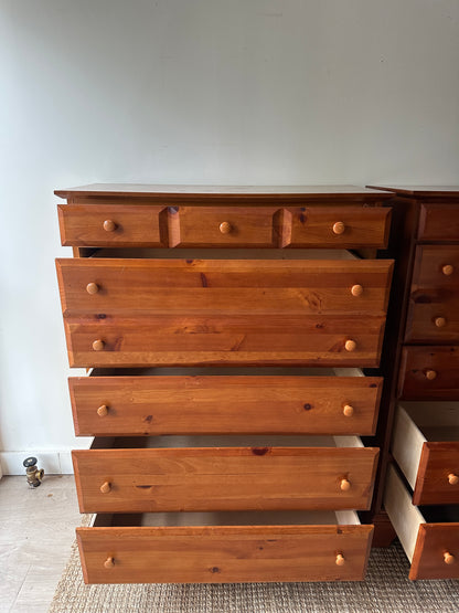 Pine dresser right