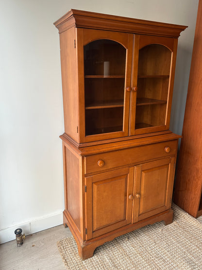 Maple hutch
