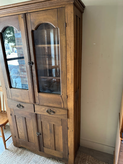 Oak hutch