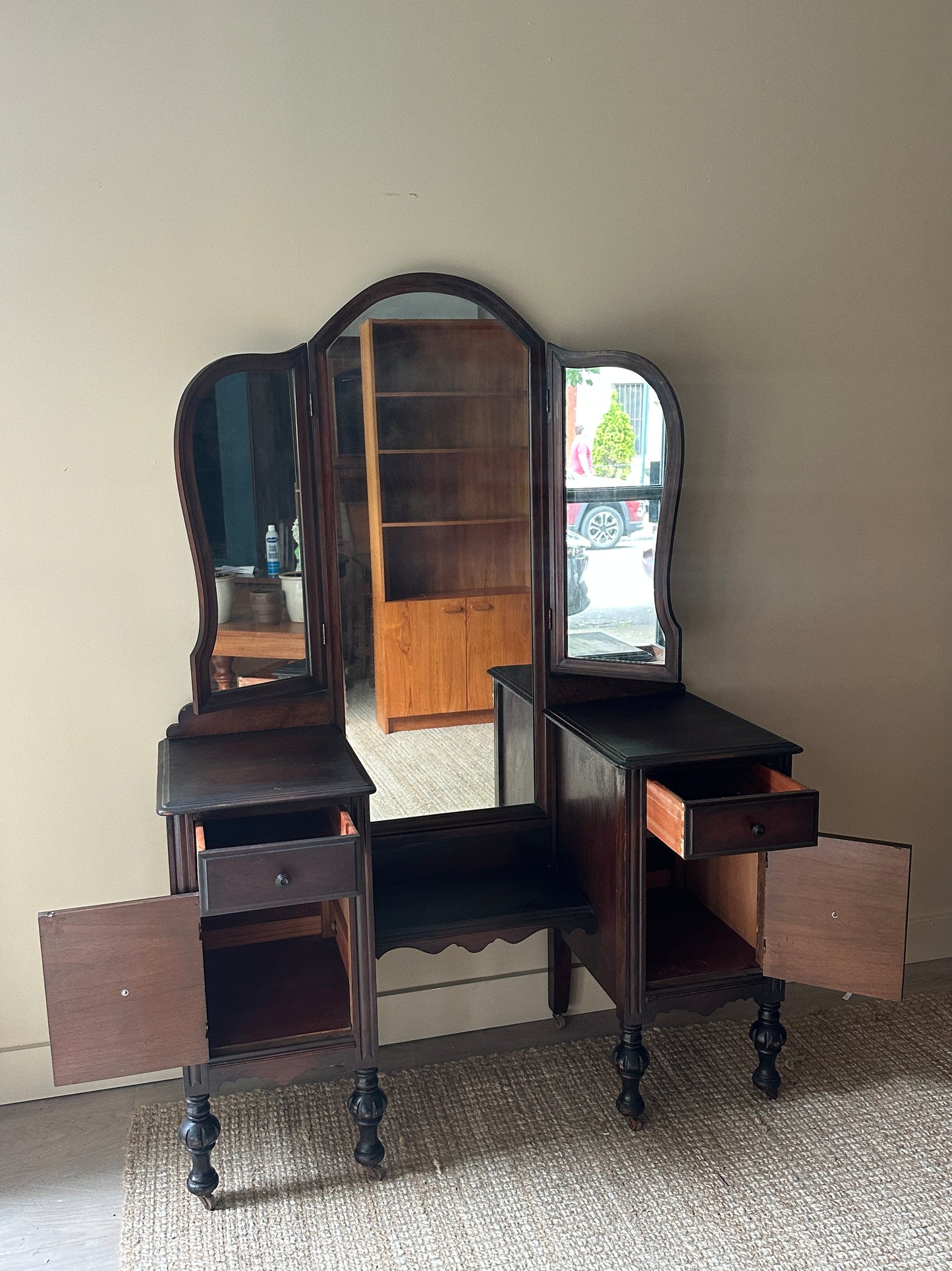 Mahogany vanity