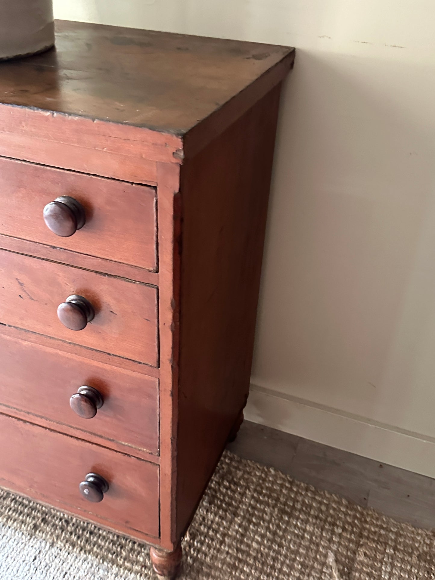 Pine ball foot dresser