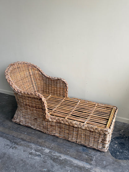 Wicker chaise lounge