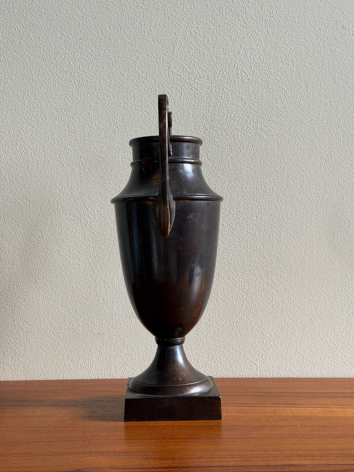 Cast bronze urn