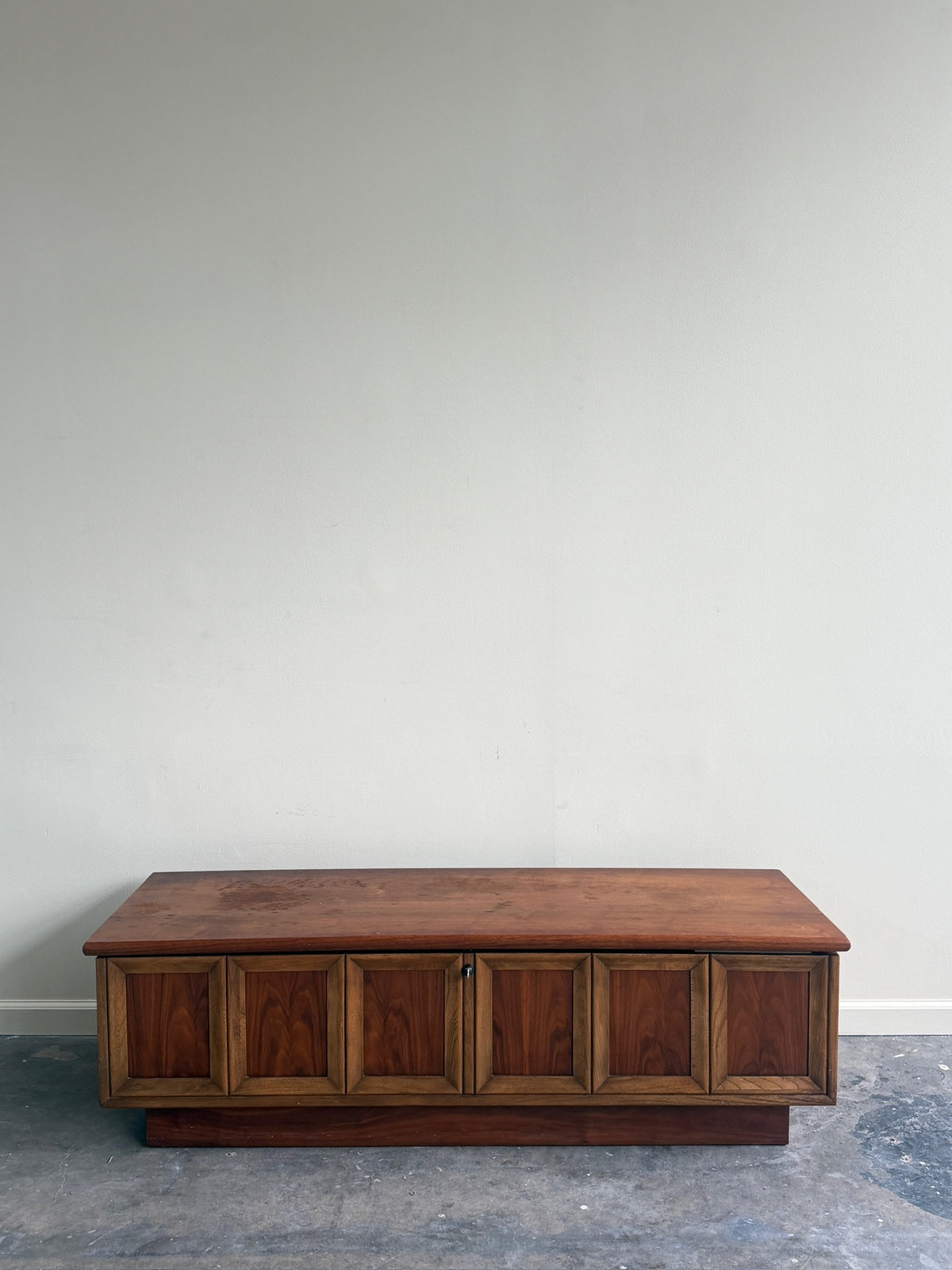 Lane walnut cedar-lined chest