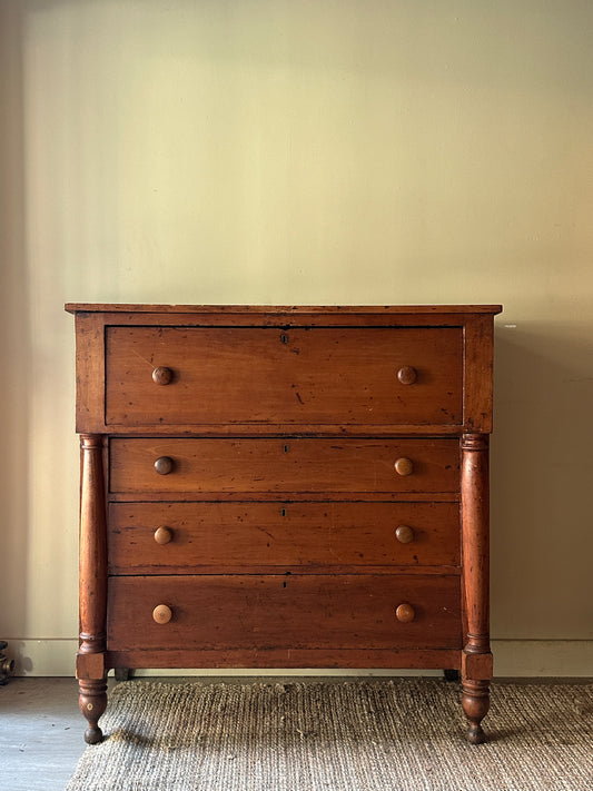 Pine dresser