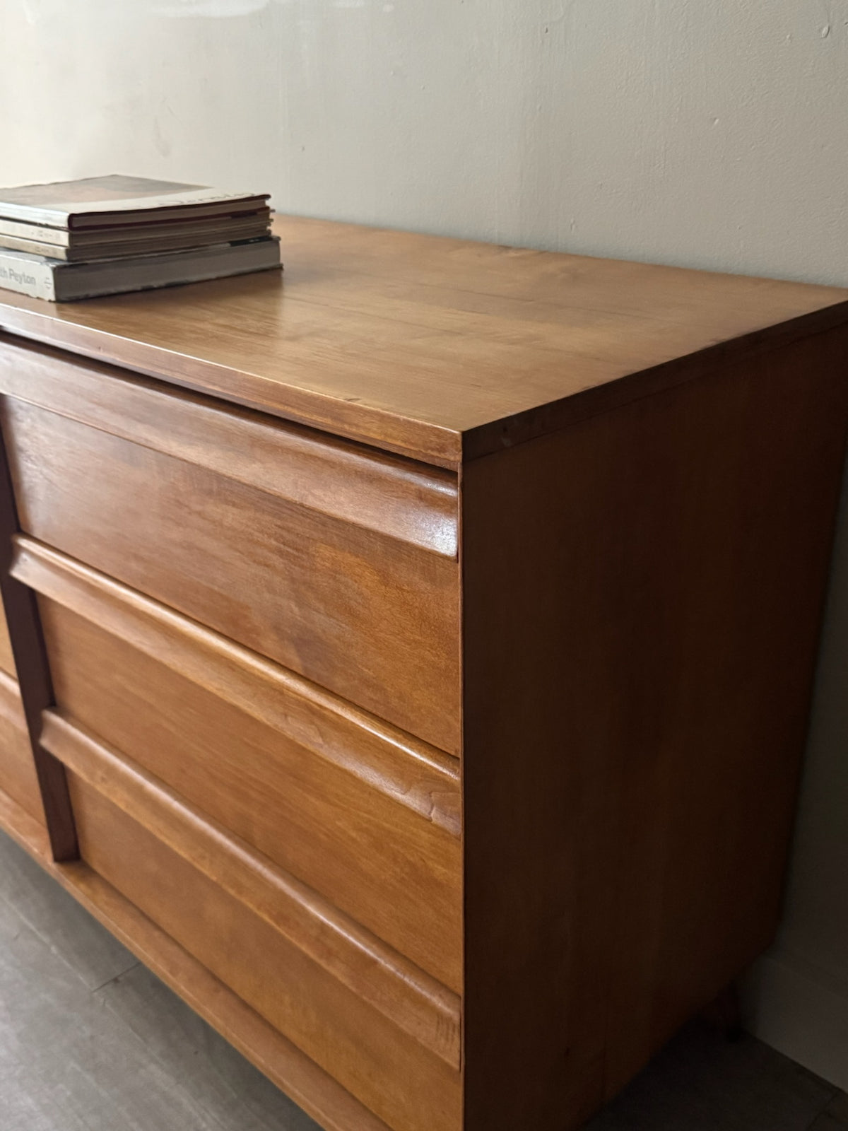 Maple 6 drawer dresser