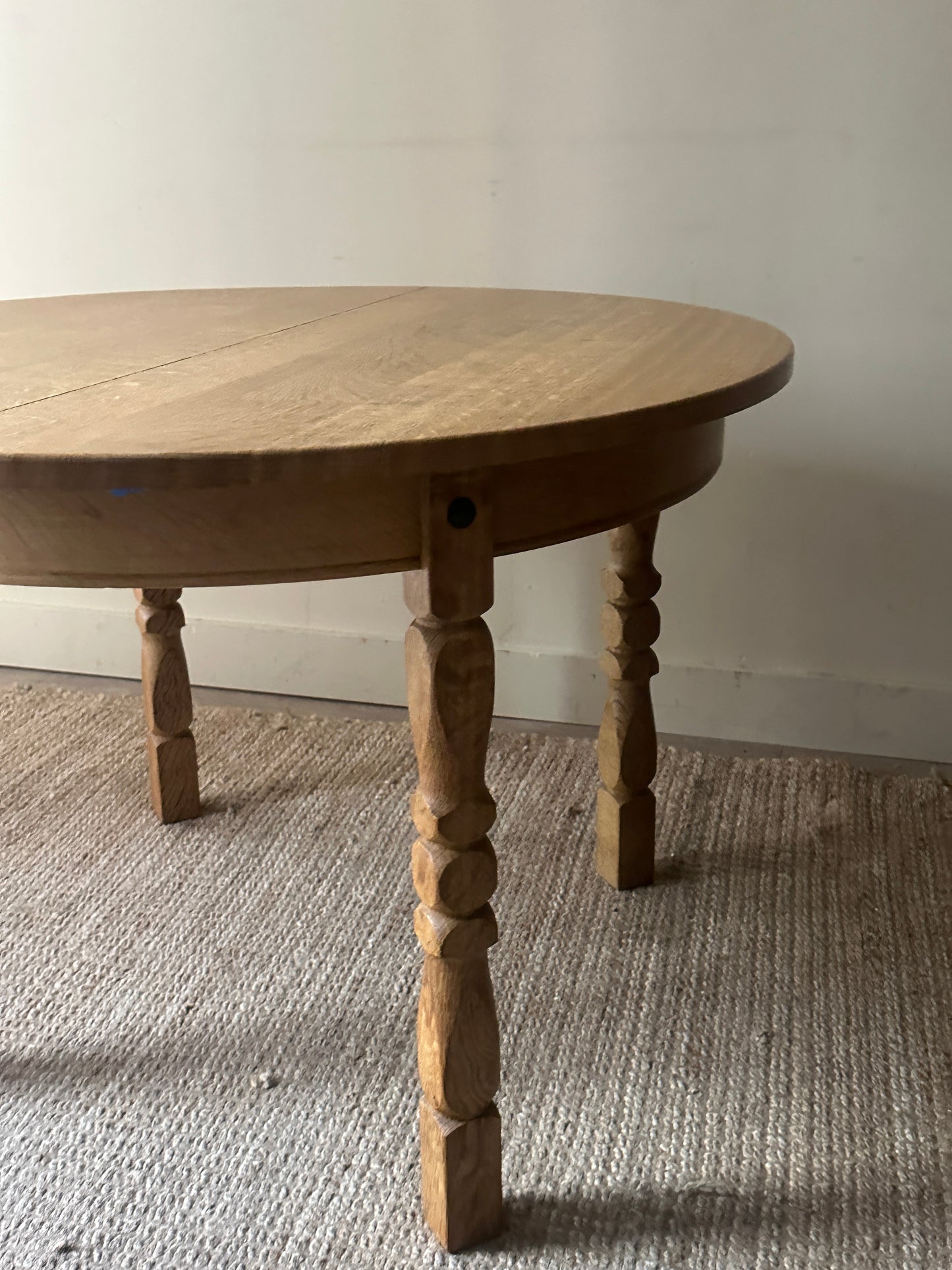 Oak dining table with leaves