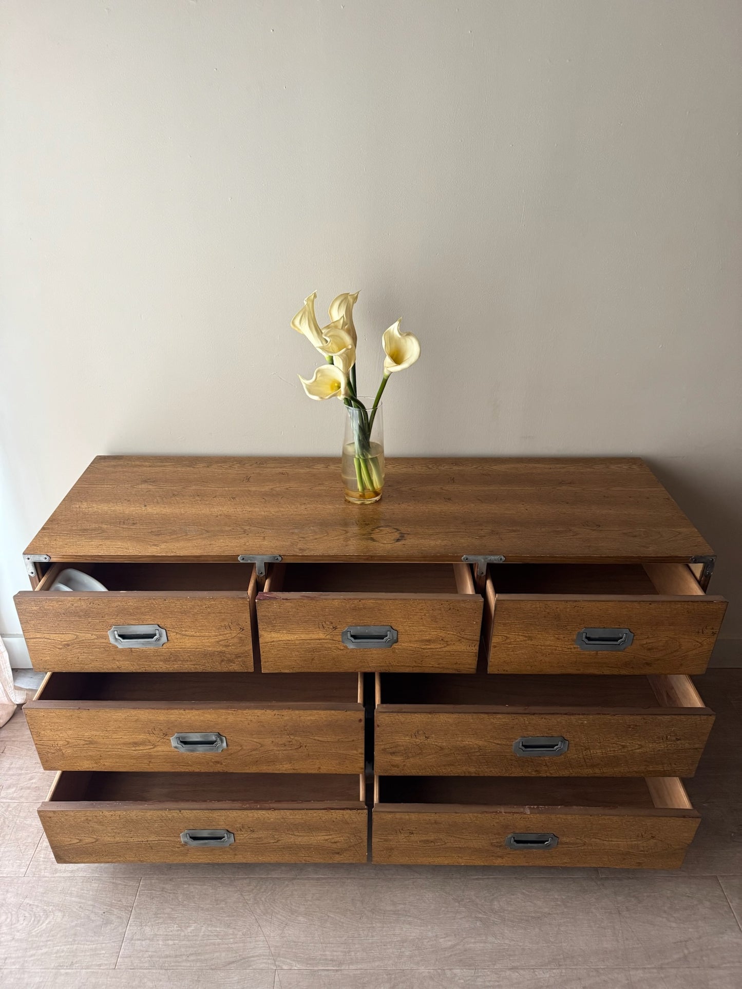 Campaign dresser