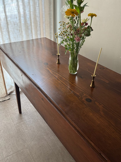 Pine harvest table