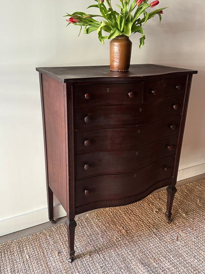 Mahogany serpentine dresser