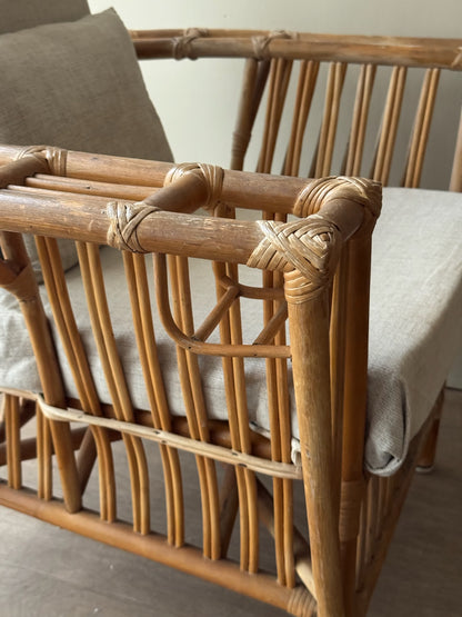 Bamboo arm chair