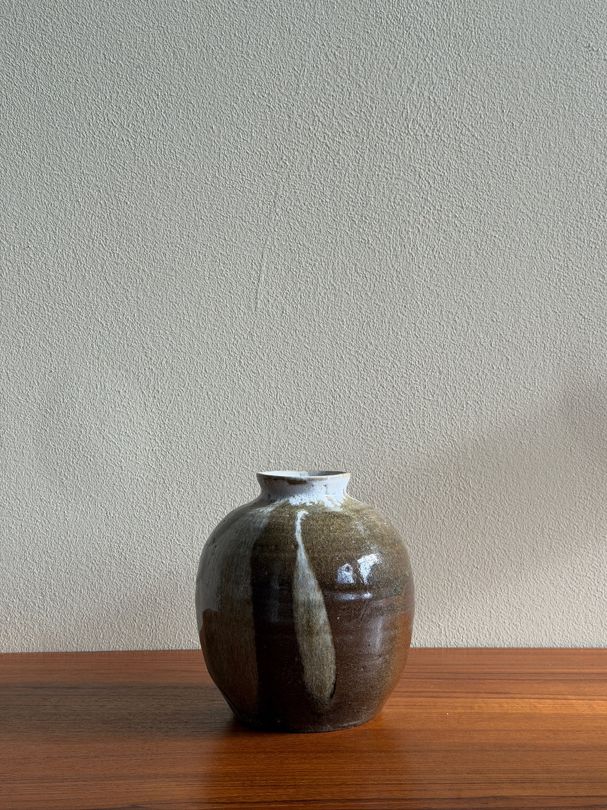 Southern stoneware vase