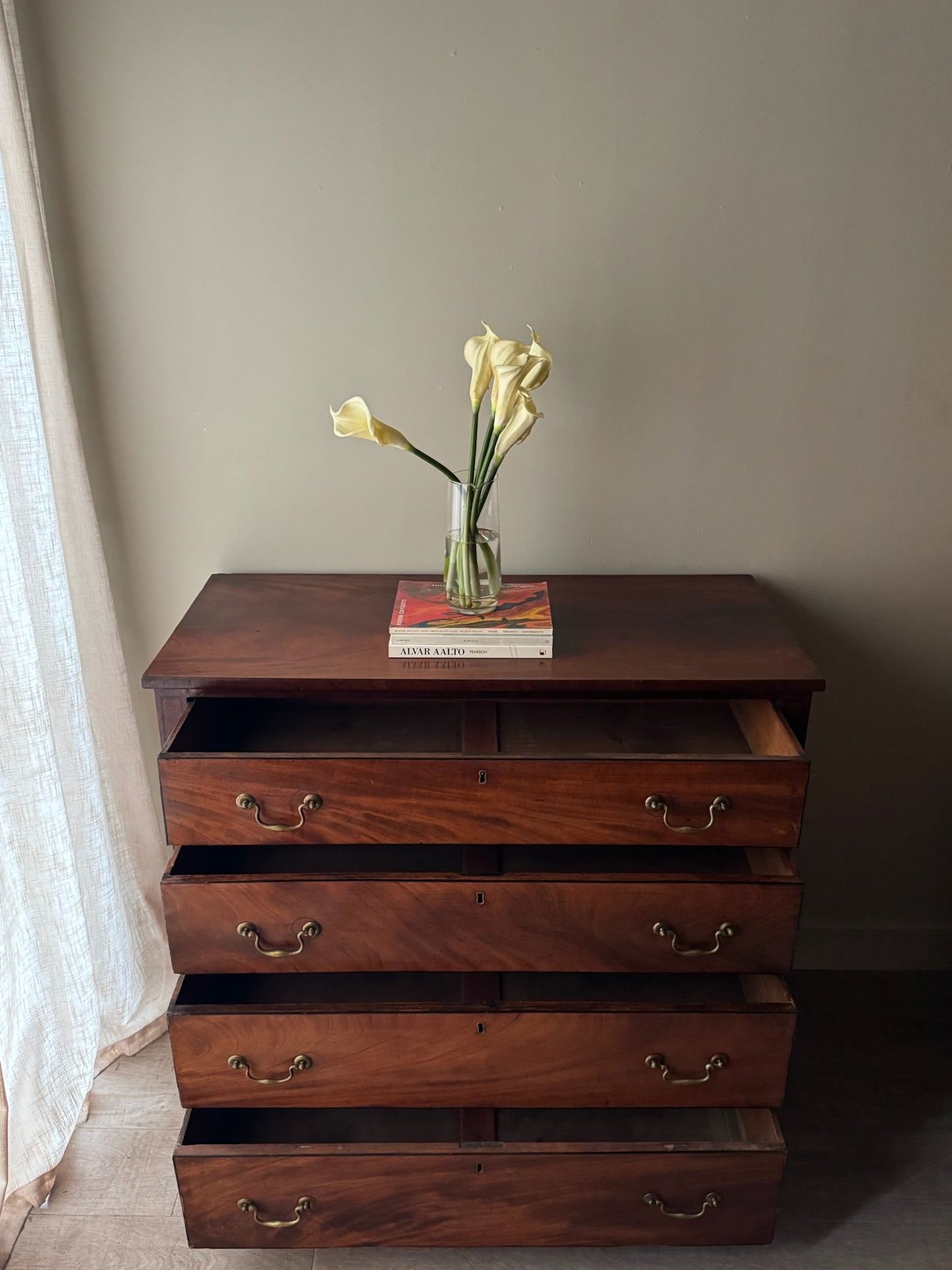 Georgian Mahogany dresser