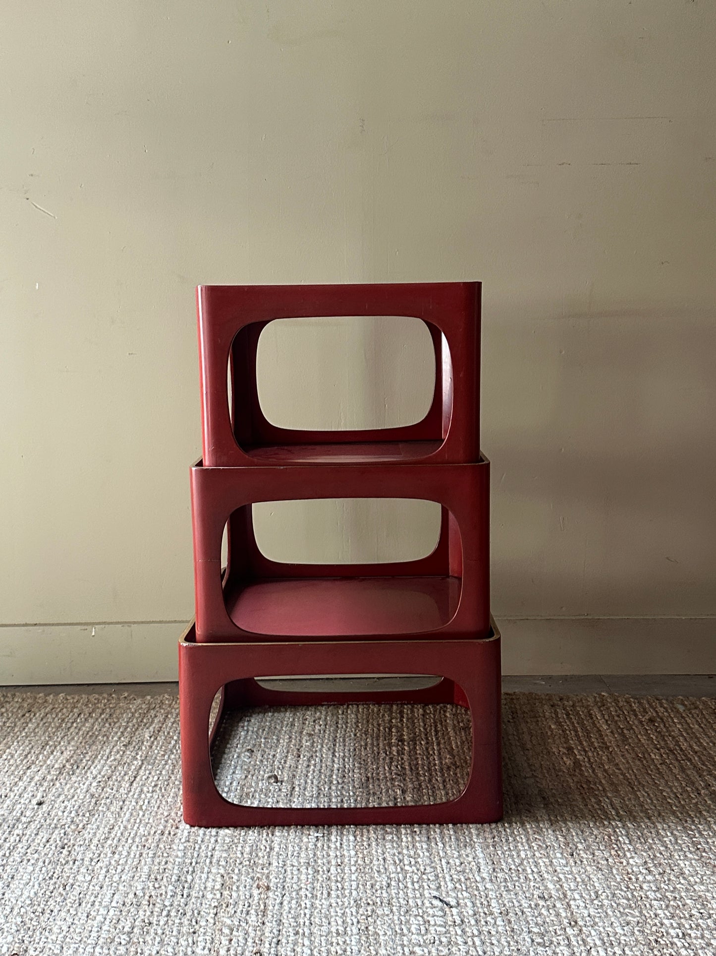 Red lacquer stacking tables
