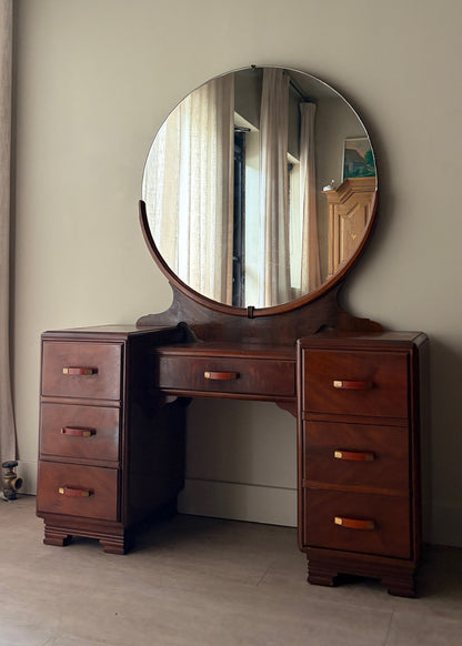 Deco walnut vanity