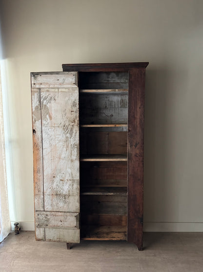 Pennsylvania Federal painted pine cupboard