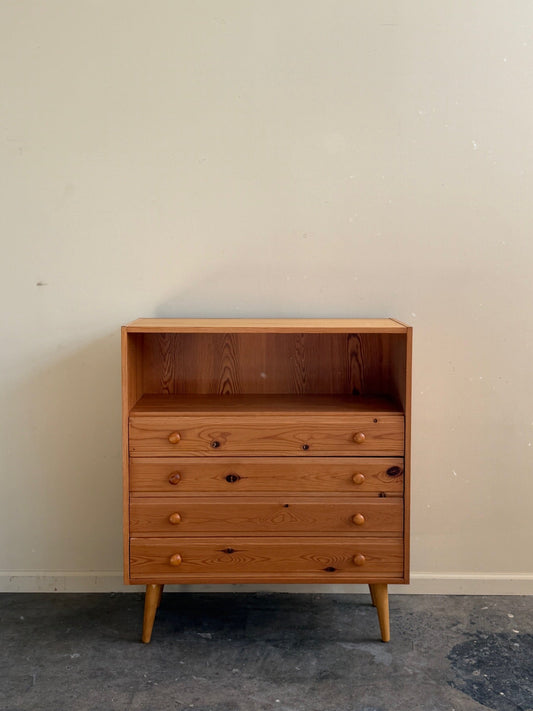 Swedish pine dresser with shelf