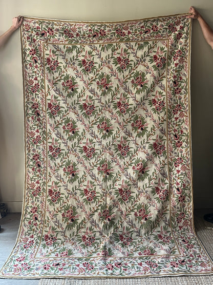 Wool floral rug 8’ 3” x 5’ 3”