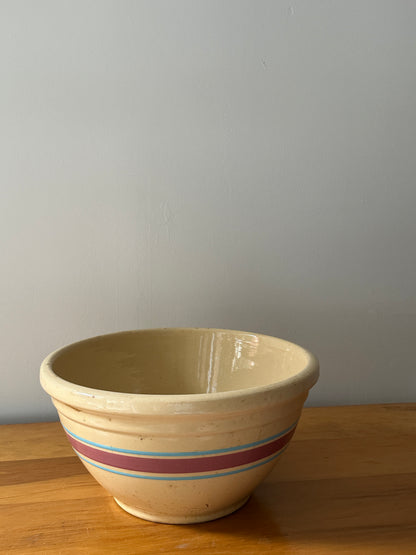 Large serving bowl