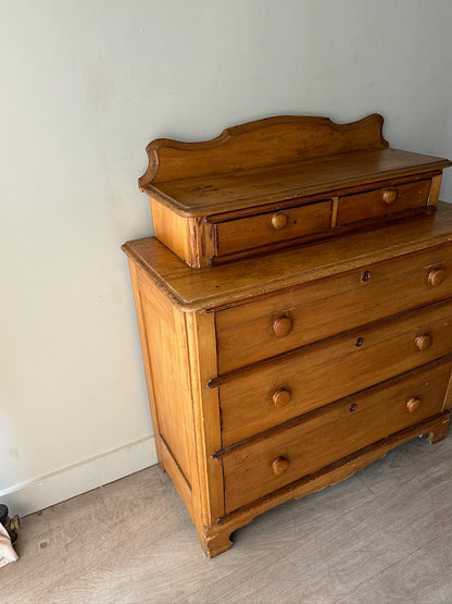 Pine empire dresser
