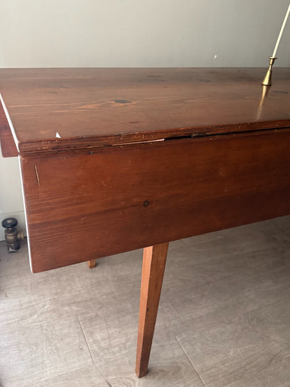 Pine harvest table