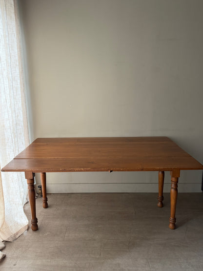 Pennsylvania Sheraton pine harvest table