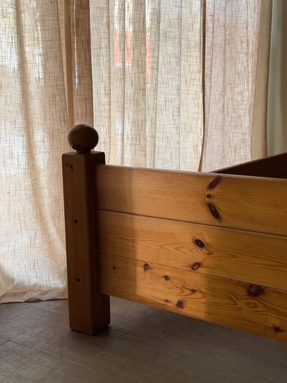 Swedish pine queen bedframe