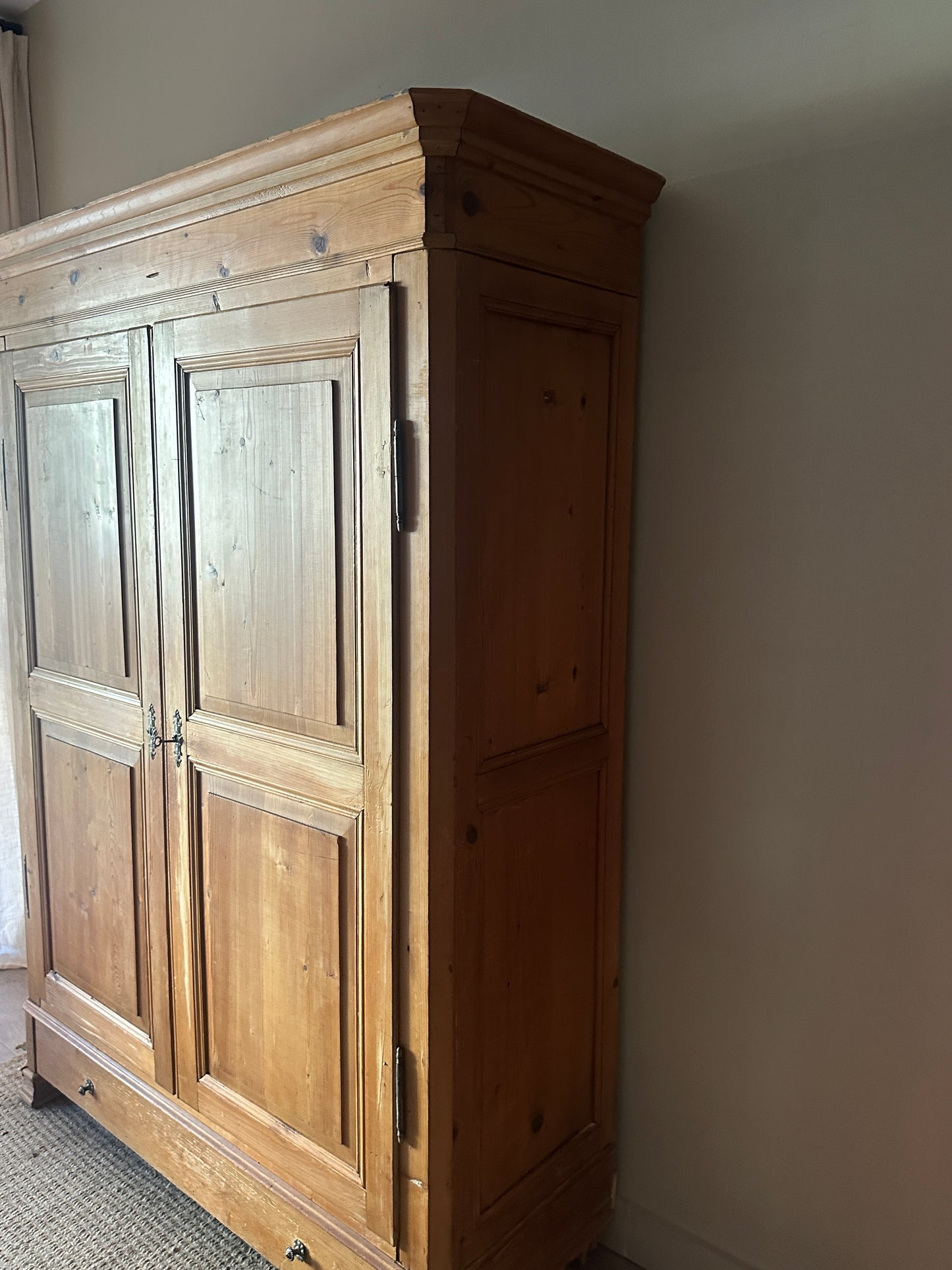 Pine cupboard