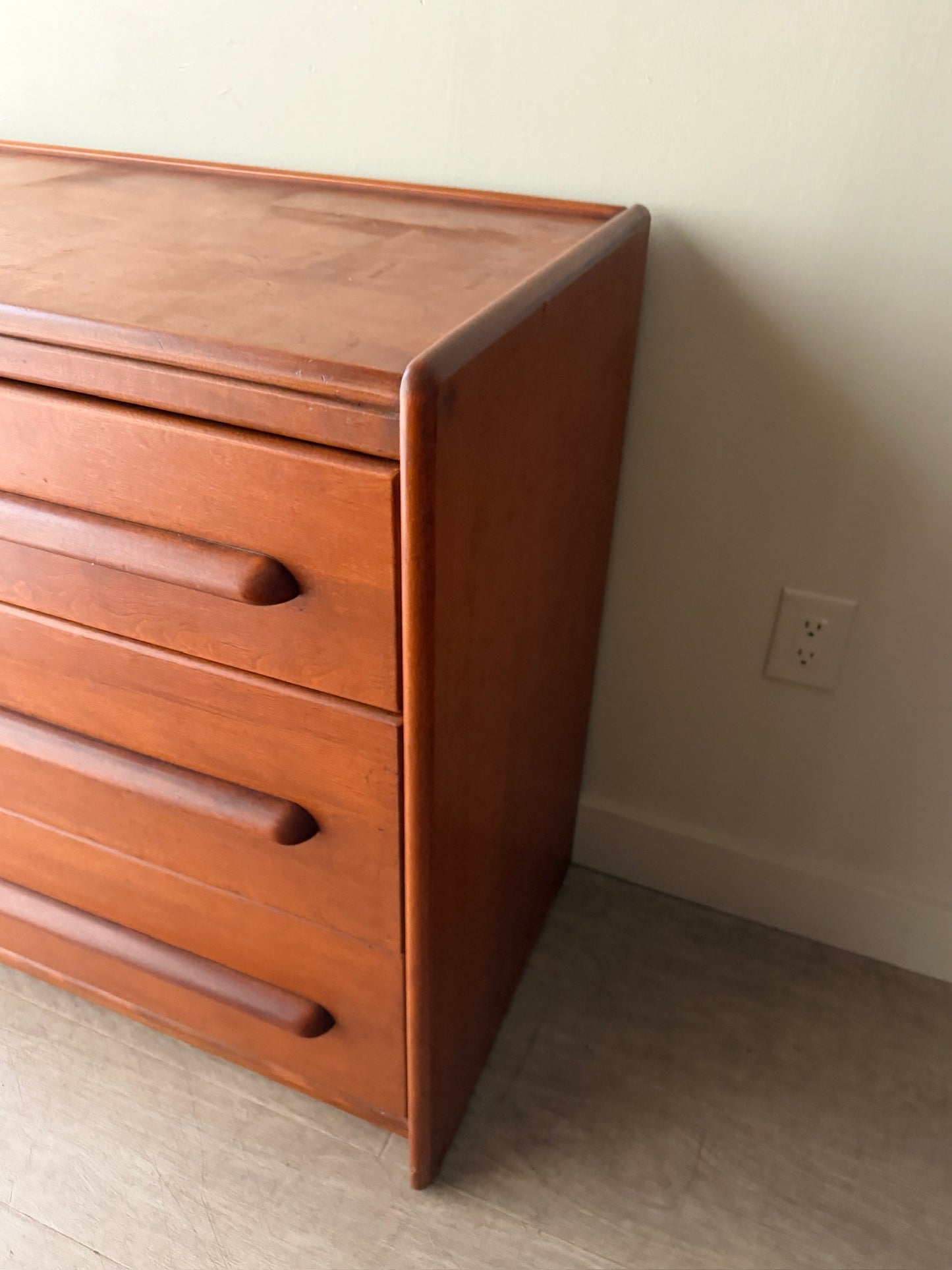 French & Heald maple 3 drawer dresser