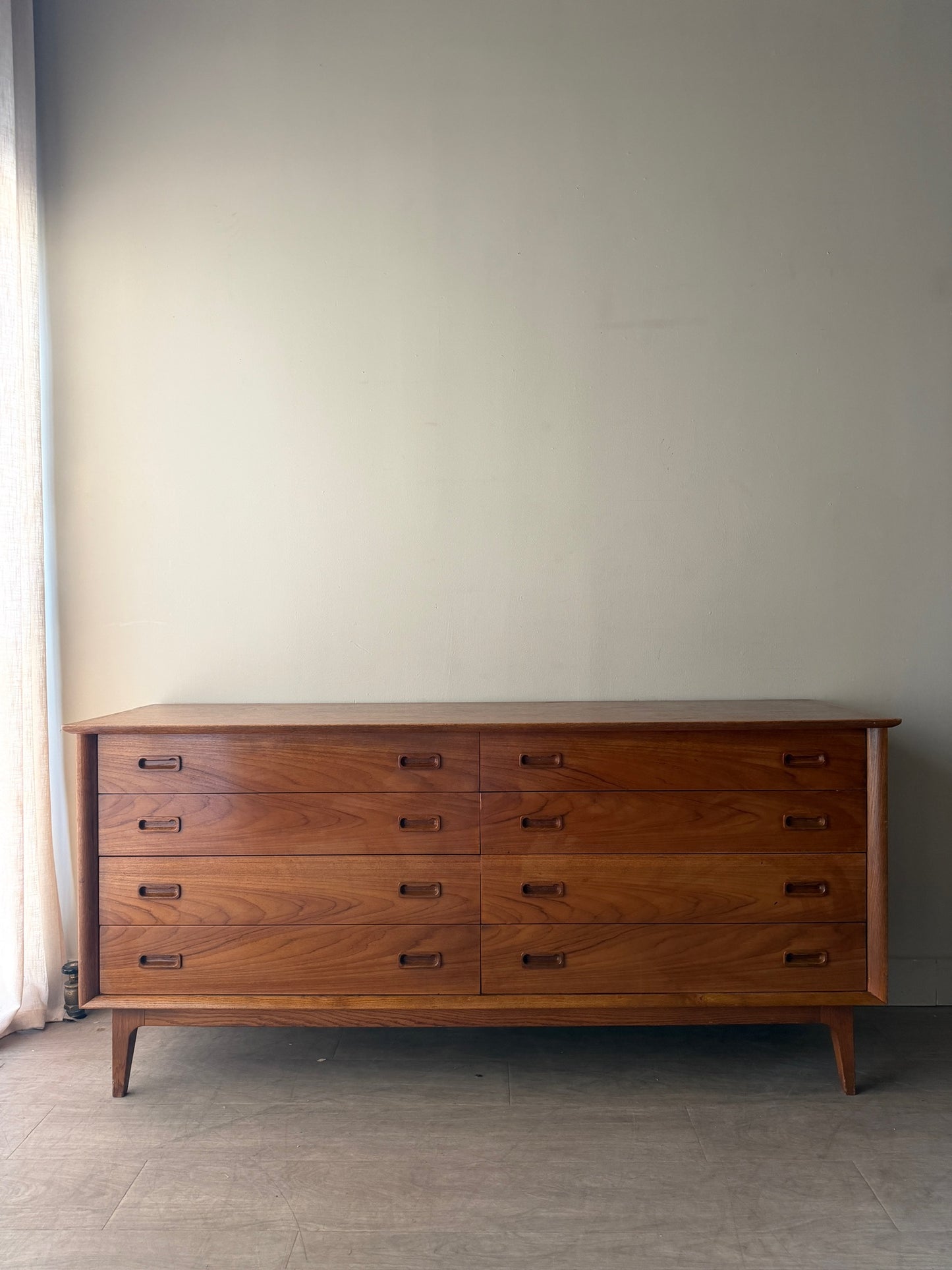 Walnut 8 drawer dresser