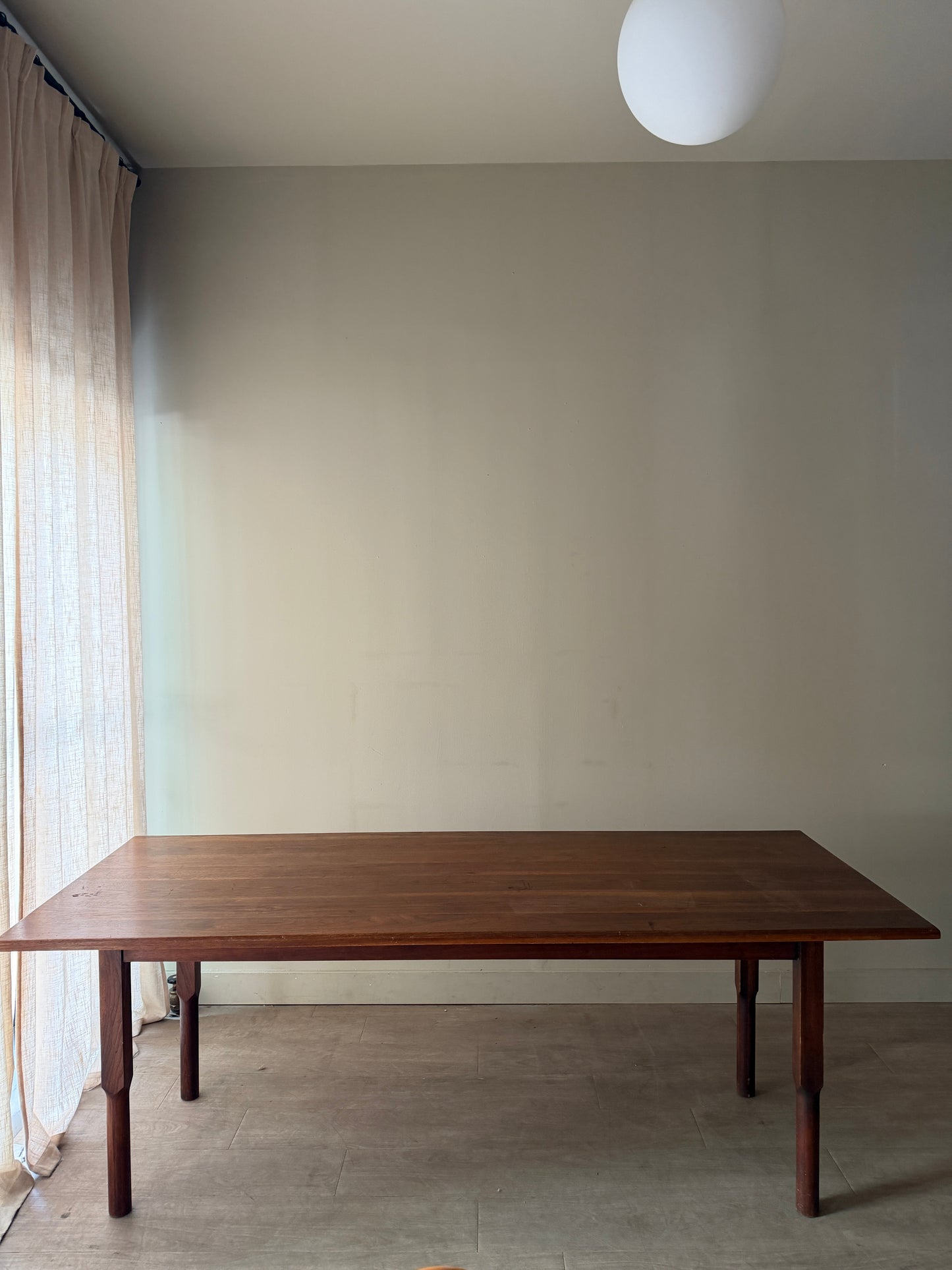Walnut harvest table
