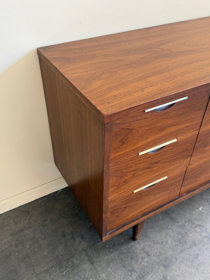 Kent Coffey walnut 9 drawer dresser