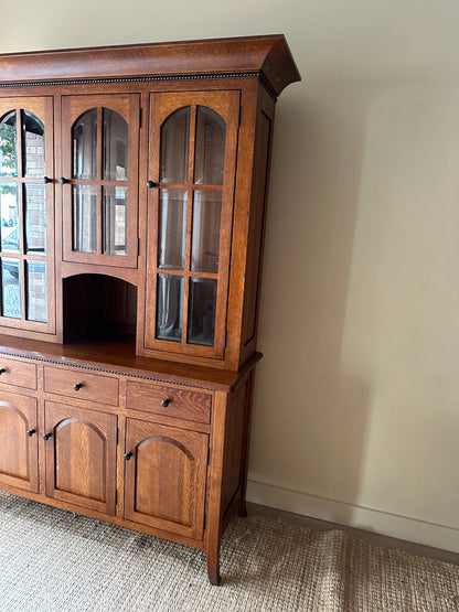 Two piece Mission oak hutch