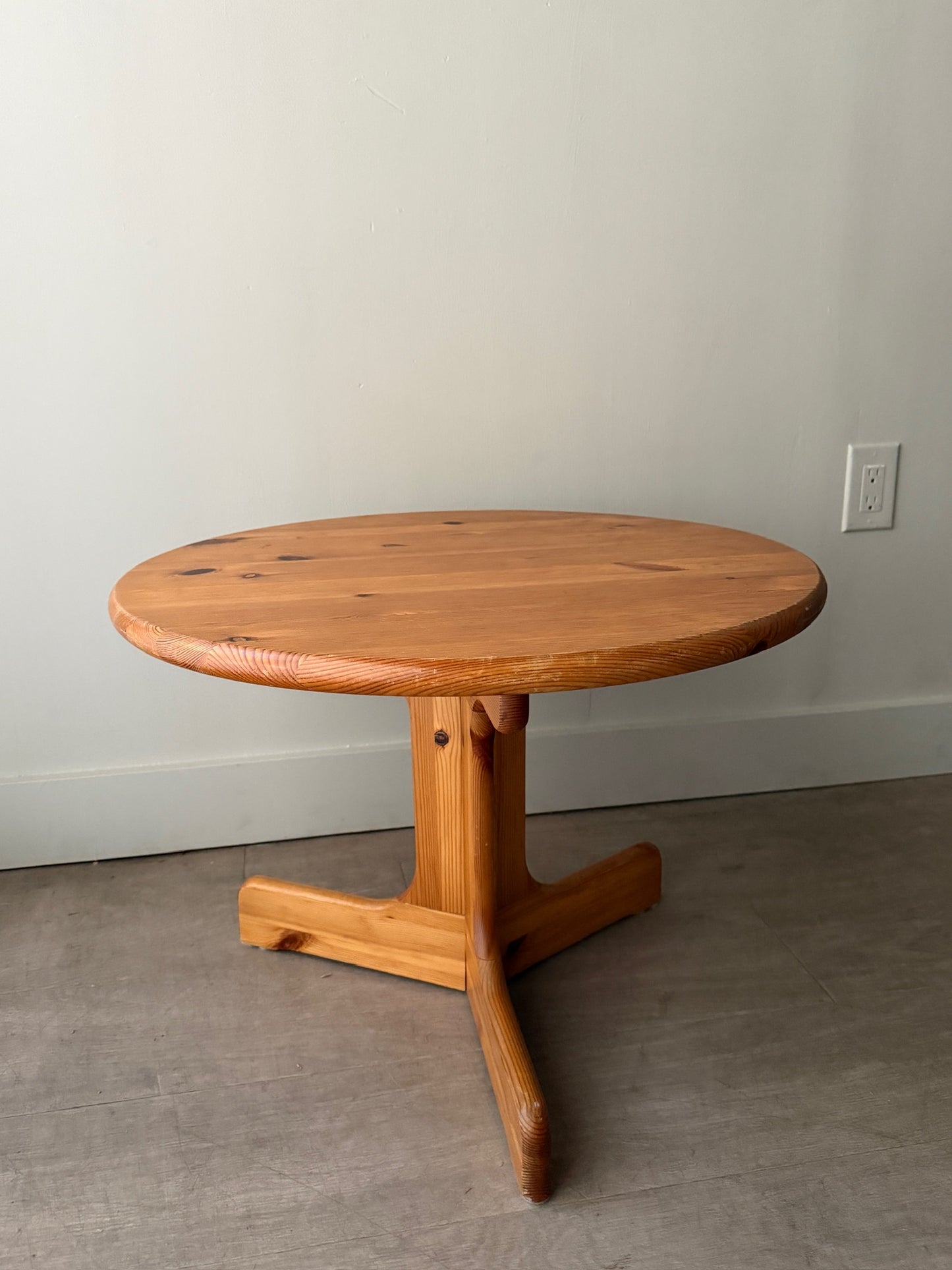 Rainer Daumiller pine coffee table