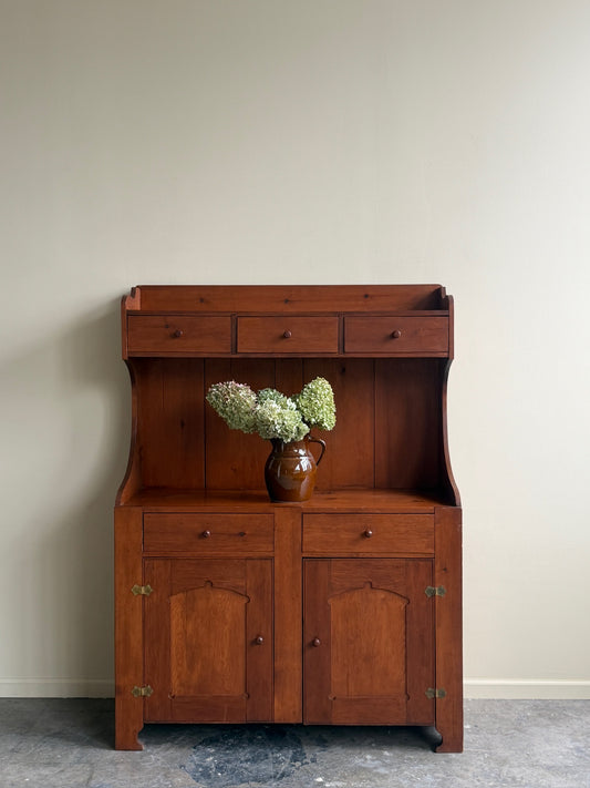 Pine one piece hutch