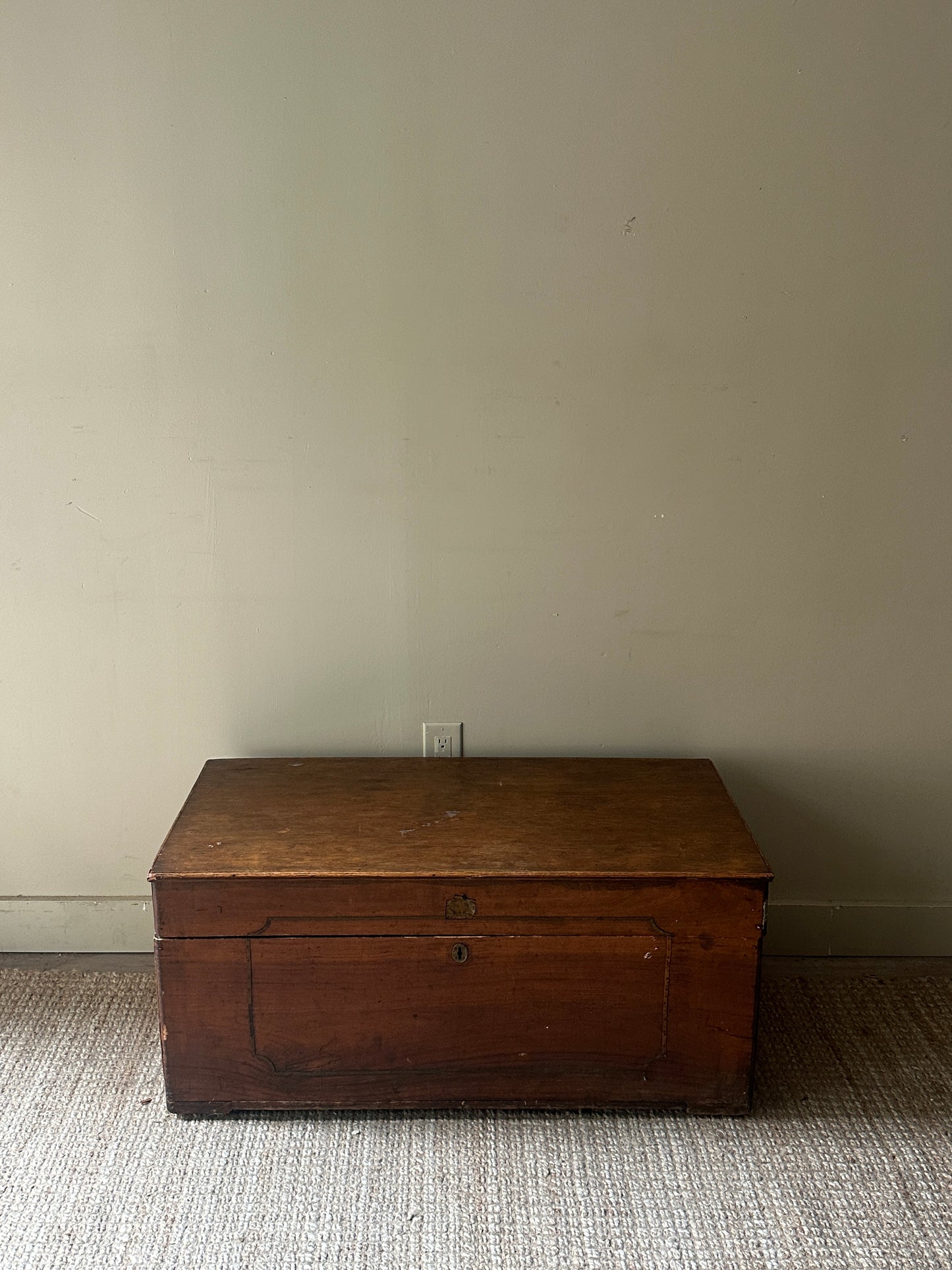 Pine chest