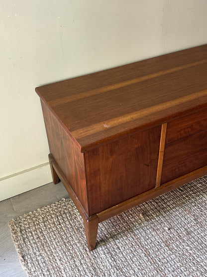 Lane cedar storage bench