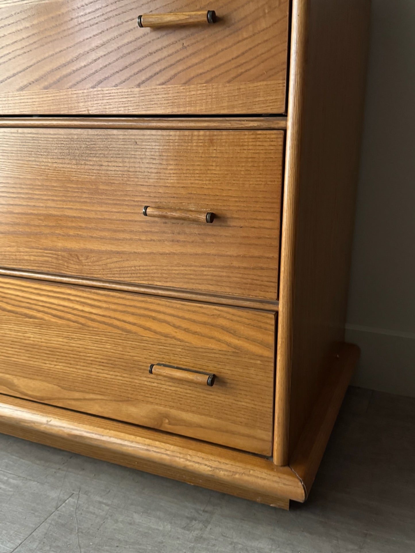 Oak 6 drawer dresser