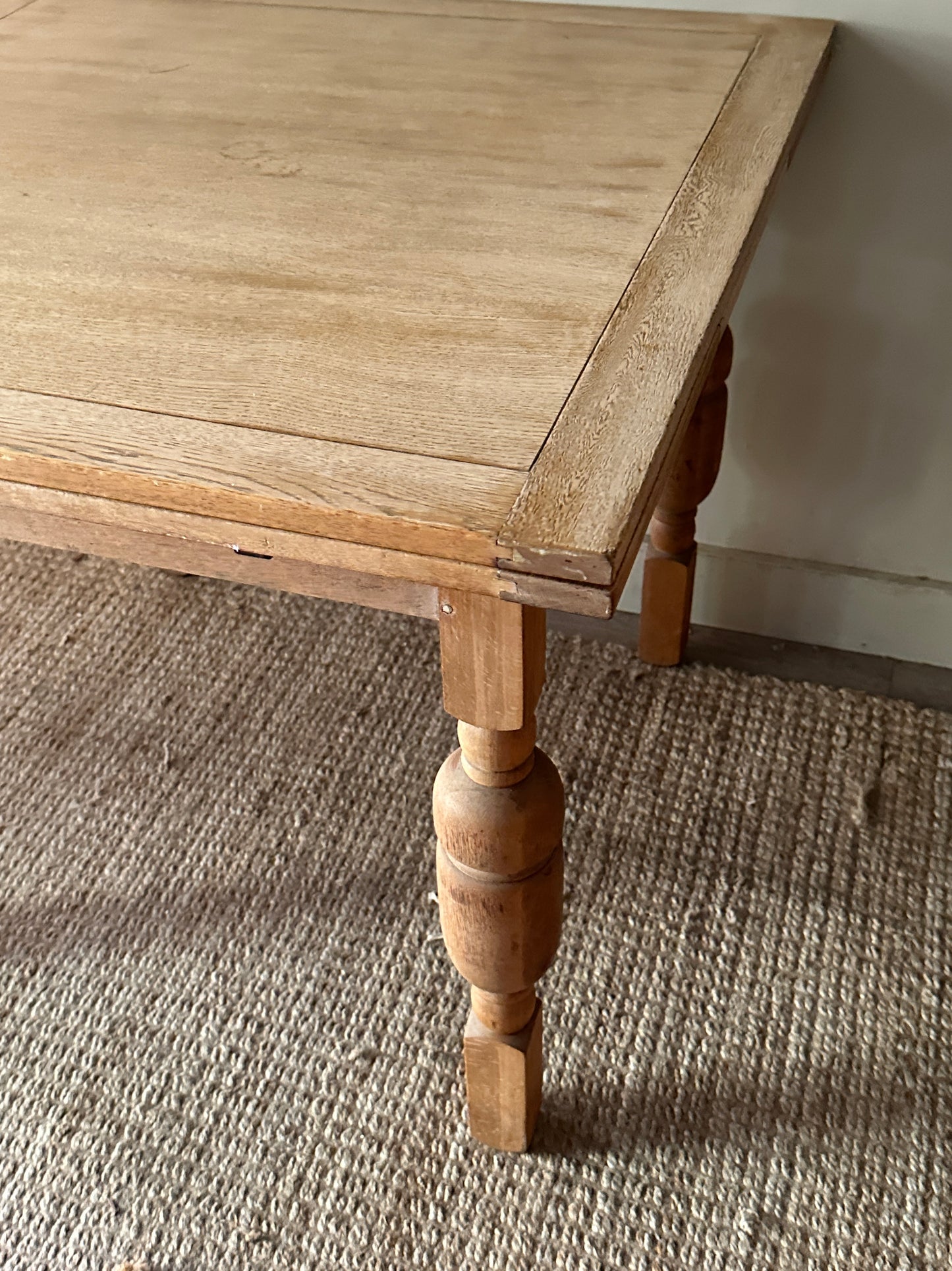 Pine extension dining table