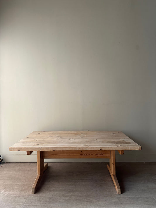 Poulsen pine coffee table