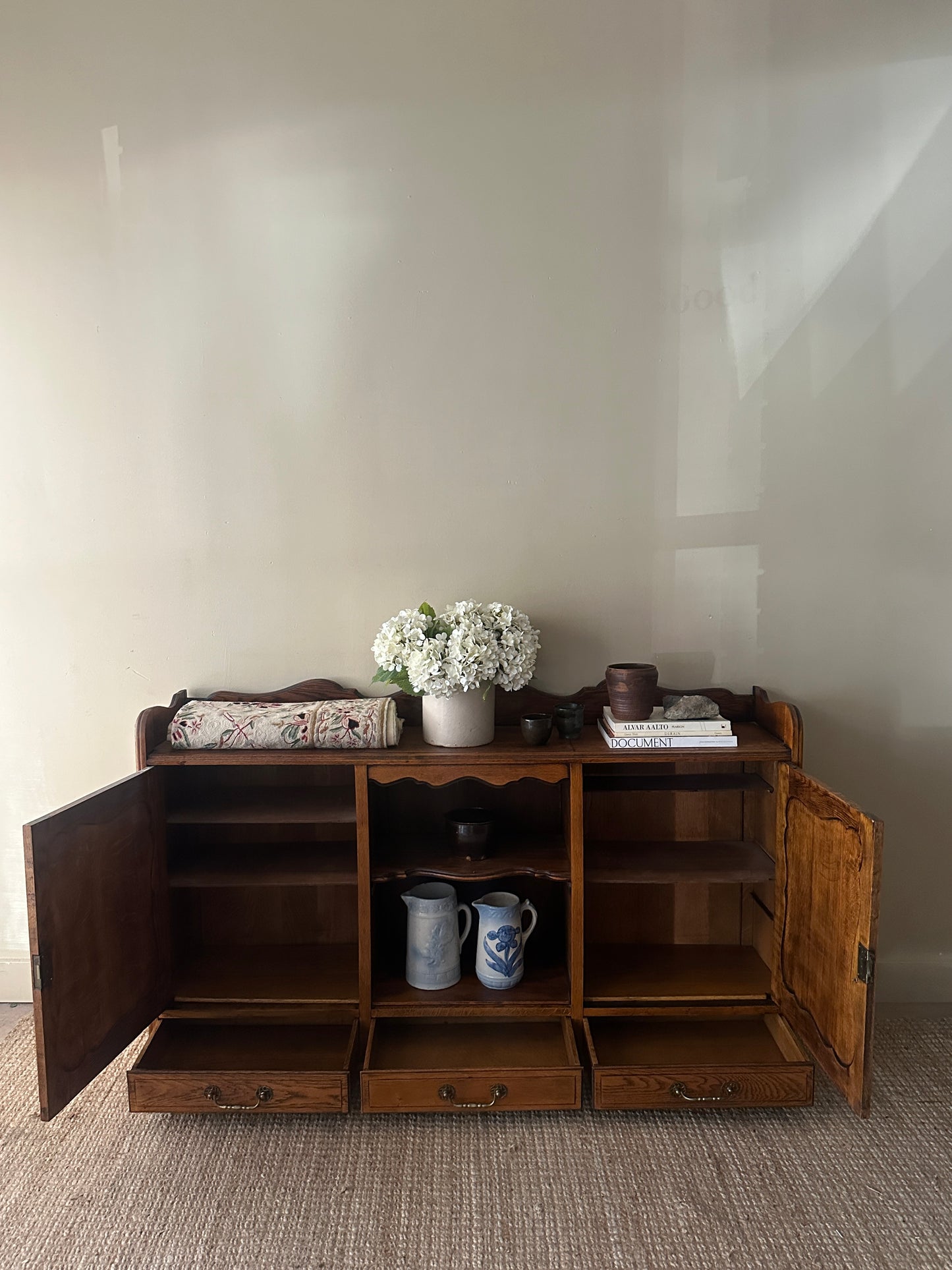 Low oak display case
