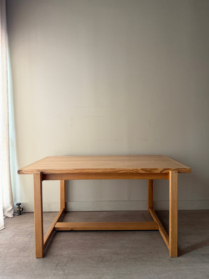 Hugo Svensson Dutch pine dining table