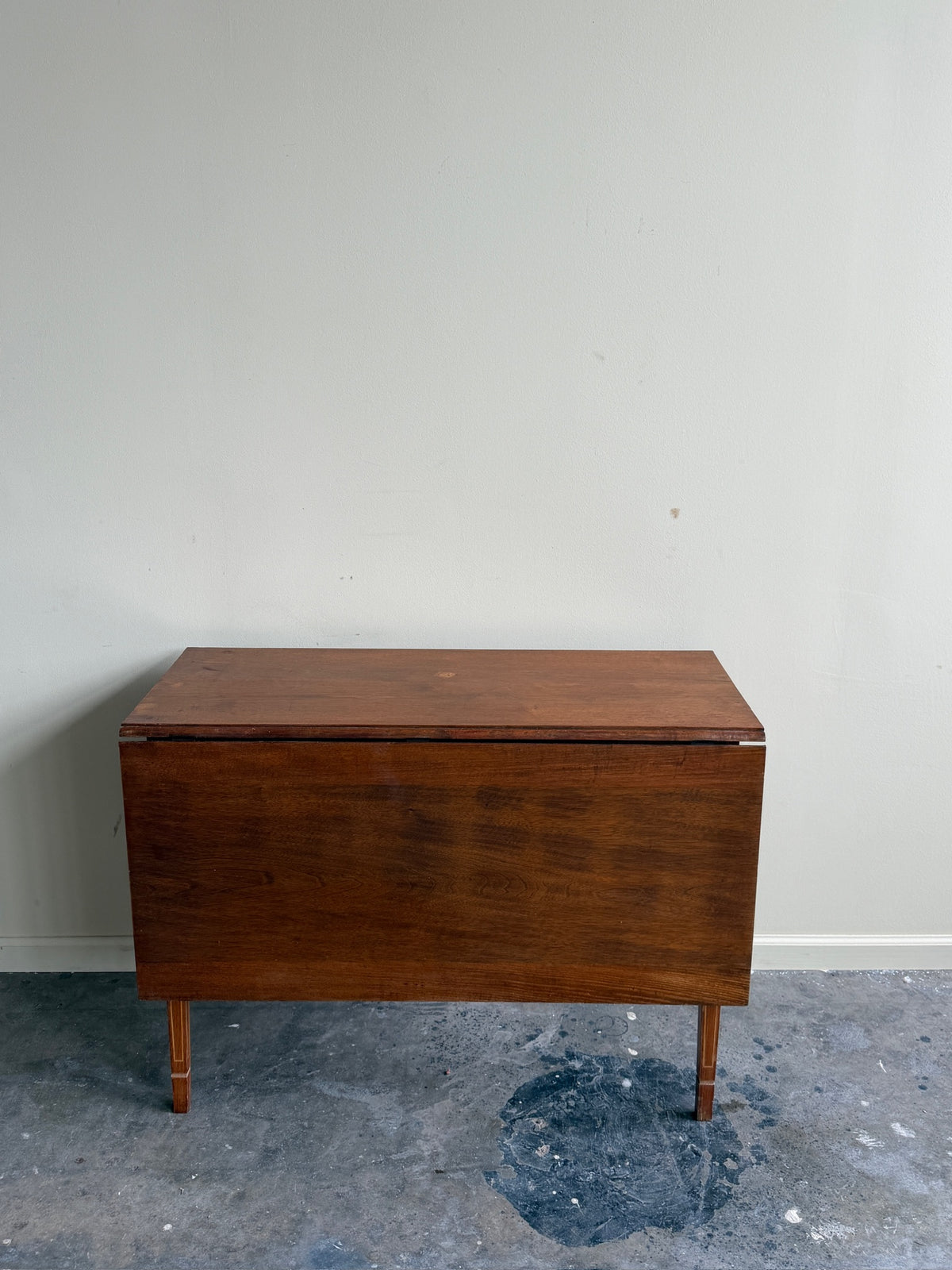 Mid-Atlantic inlaid walnut drop leaf table