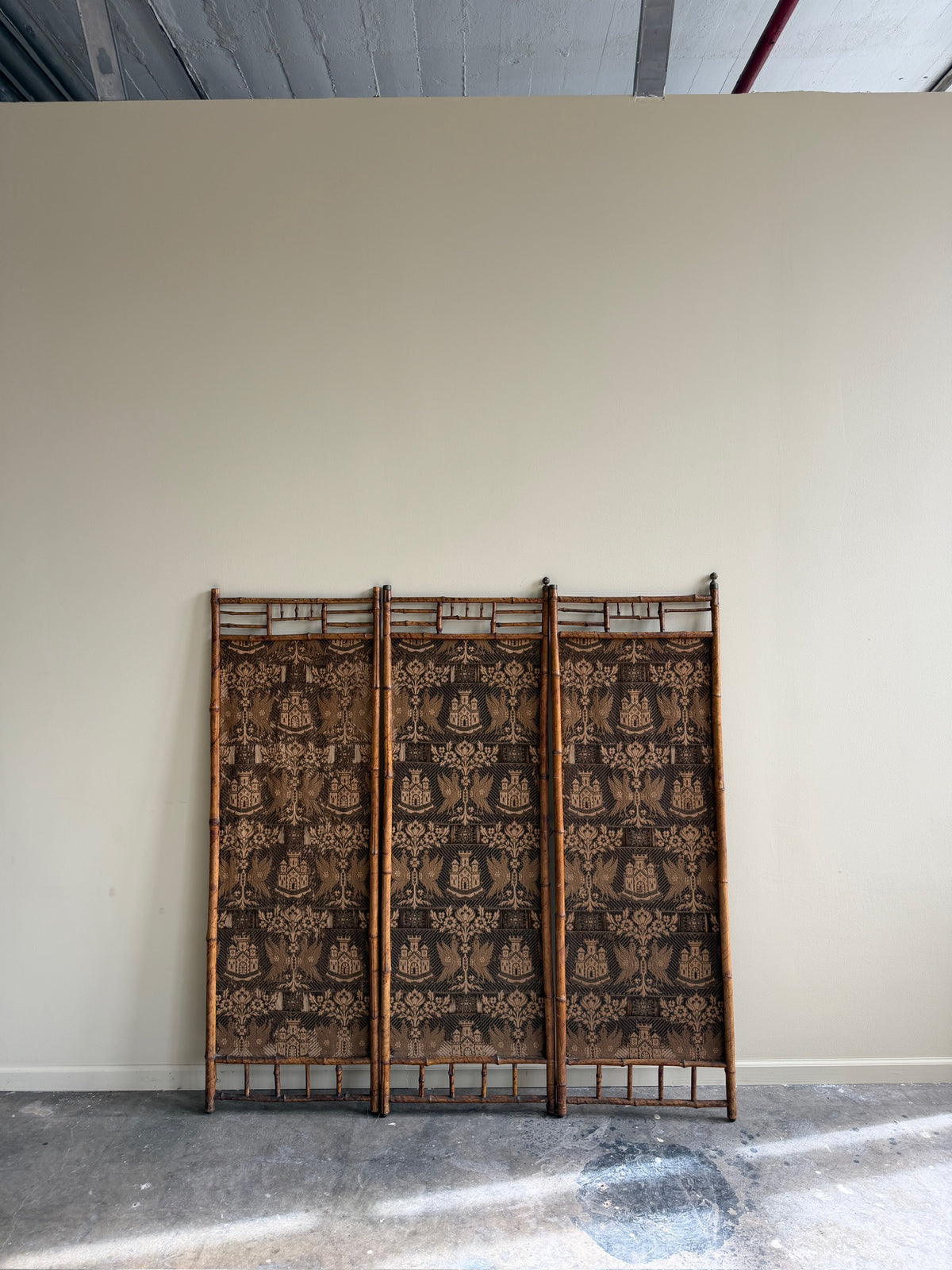 Tiger bamboo tapestry folding screen