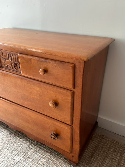 Maple dresser